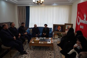 دیدار رئیس بنیاد شهید و امام جمعه موقت تهران با خانواده سپهبد شهید غلامعلی رشید