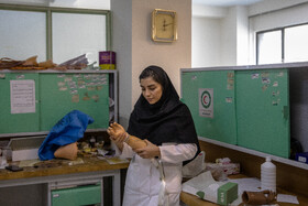  یکی از فعالیت‌های مرکز توانبخشی جمعیت هلال احمر، ساخت و همچنین ترمیم اندام‌های مصنوعی برای افرادی است که به‌صورت مادرزادی یا به دلایل مختلف دچار نقص یا قطع عضو شده‌اند.