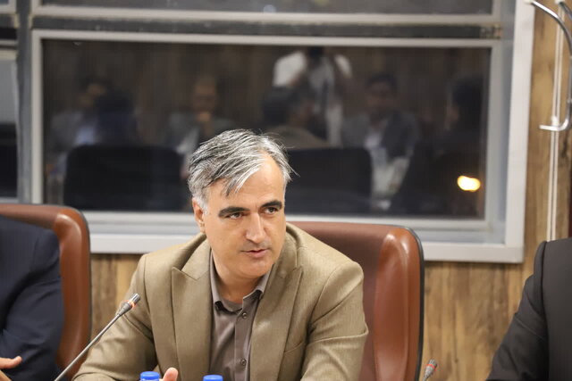 ضرورت ورود نمایندگان مجلس به مساله تبدیل وضعیت نیروهای شهرداری سنندج/ مردم از وعدهها خستهاند به دنبال عمل هستند