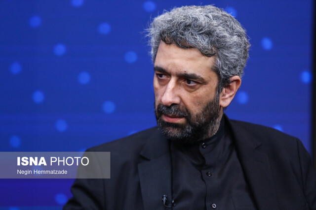 طباطبایی: باید باور کنیم که گره مشکلات به دست خودمان باز می شود