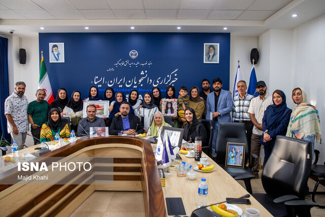 گریه‌ها و خنده‌های واقعی بر سر سفره انسانیتی که در ایسنا پهن شد