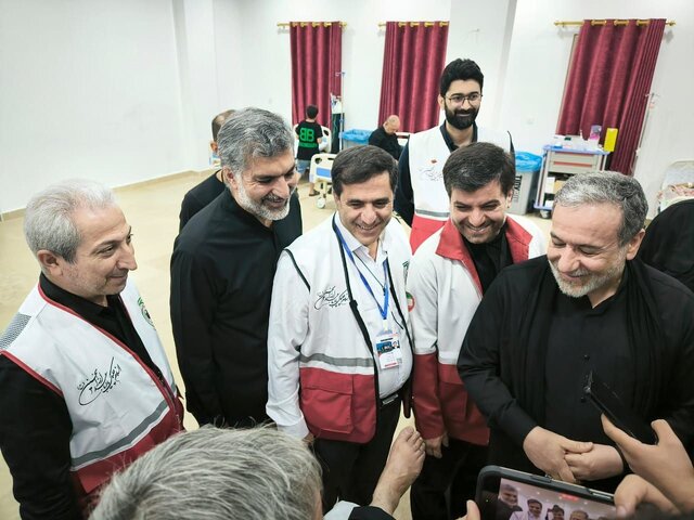 بازدید عراقچی از روند ارائه خدمات به زائران ایرانی در نجف