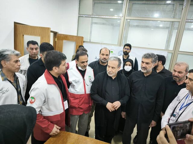 بازدید عراقچی از روند ارائه خدمات به زائران ایرانی در نجف