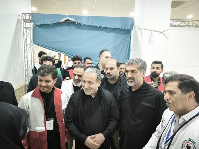 بازدید عراقچی از روند ارائه خدمات به زائران ایرانی در نجف