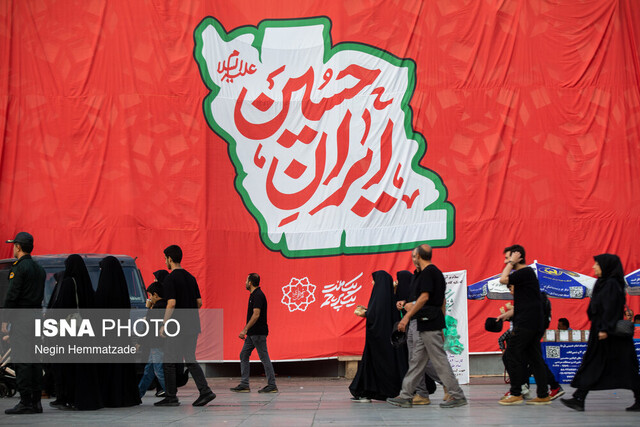 ندای «لَبَّیْک یَا حُسَیْن» در خیابانهای تهران پیچید