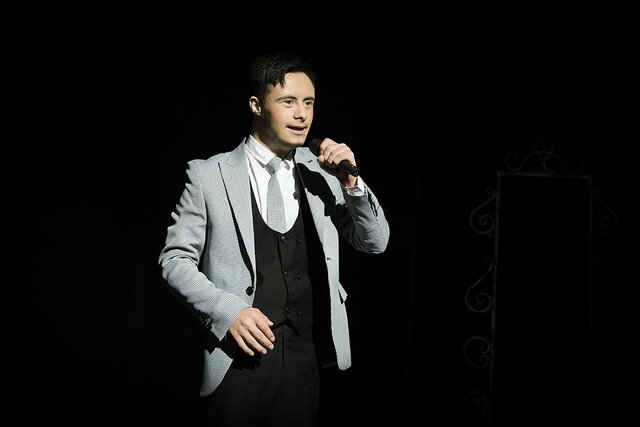 حمایت لفظی فایدهای ندارد، عملا کمک کنید