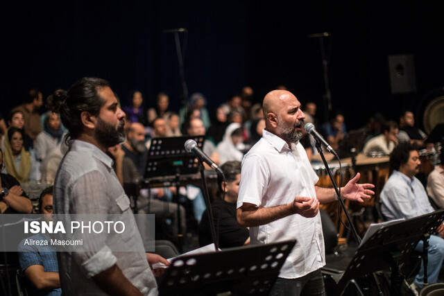 نبرد ۷۰ هنرمند روی صحنه برای «نامیرا» شدن + ویدئو