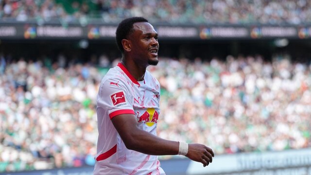 آخرین فرصت نقل و انتقالات: کدام ستارهها هنوز در فهرست فروش هستند؟