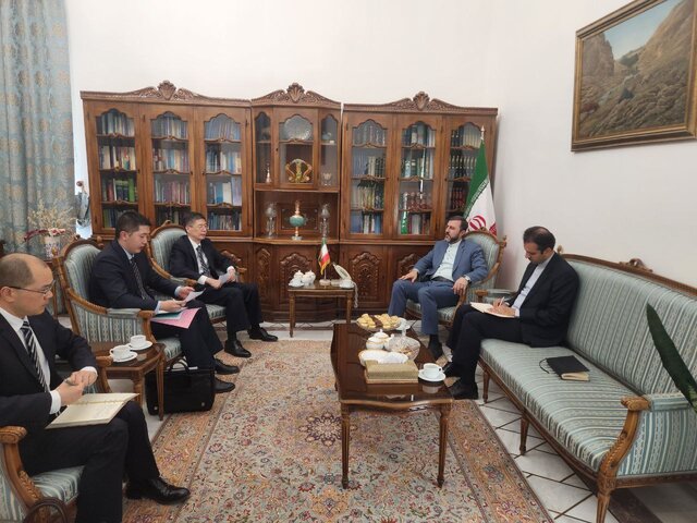 گزارش غریب‌آبادی از رایزنی با سفیر چین در تهران