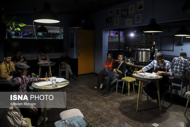 «جمجمهای در کانه مارا»، روایتی صمیمی در دل یک کافه کوچک