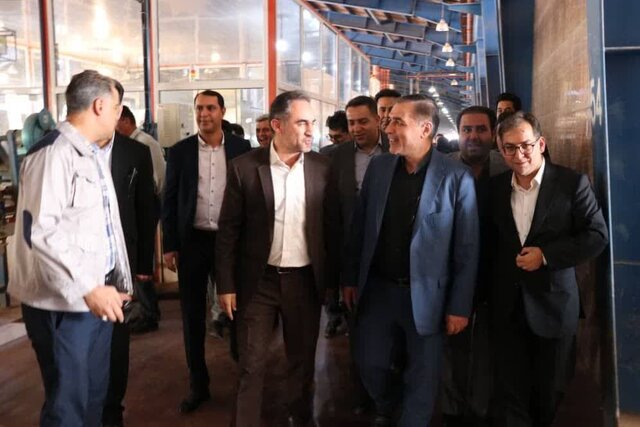 آباده قطب صنعتی شمال فارس/ شهرک تخصصی خورشیدی احداث می‌شود