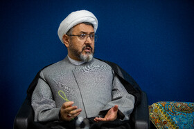 حجت‌الاسلام والمسلمین علی کمساری رئیس موسسه تنظیم و نشر آثار امام خمینی (ره) در بازدید از خبرگزاری ایسنا