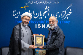 بازدید رئیس موسسه تنظیم و نشر آثار امام خمینی از ایسنا