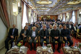 دیدار سیدعباس صالحی، وزیر فرهنگ و ارشاد اسلامی با هنرمندان اصفهانی