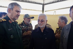 بازدید اسکندر مؤمنی، وزیر کشور از دیوار مرزی شرق کشور