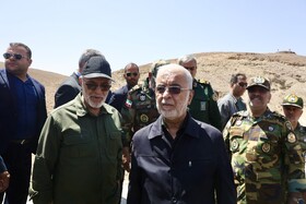 بازدید اسکندر مؤمنی، وزیر کشور از دیوار مرزی شرق کشور