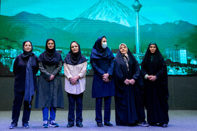 نشست صمیمانه شهردار تهران با خبرنگاران