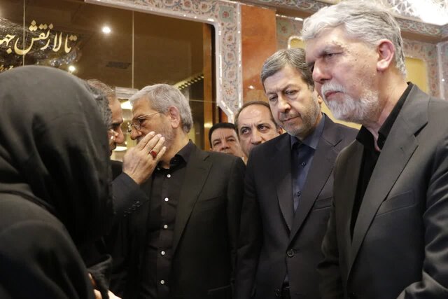 دیدار وزیر فرهنگ و ارشاد اسلامی با خانواده استاد فرشچیان