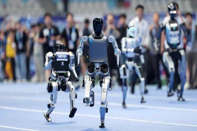 درخشش یک ربات انساننما در بخش دوومیدانی المپیک جهانی رباتها درخشش یک ربات انساننما در بخش دوومیدانی المپیک جهانی رباتها