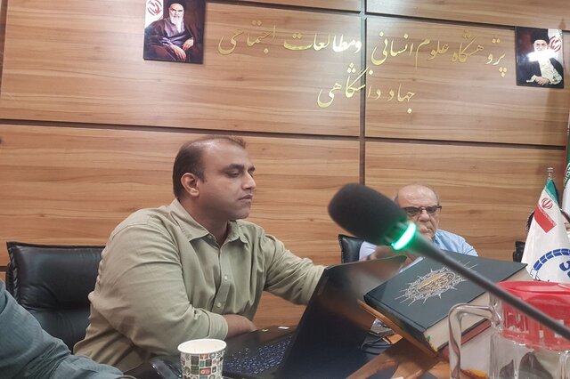 مخاطب در ایسنا «تماشاگر آگاه» است، در صداوسیما «رزمنده فعال»