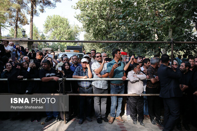 وداع خاک هنرپرور اصفهان با محمود فرشچیان