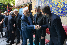 سید عباس صالحی، وزیر ارشاد و محمدجواد ظریف در مراسم بزرگداشت استاد فرشچیان در اصفهان