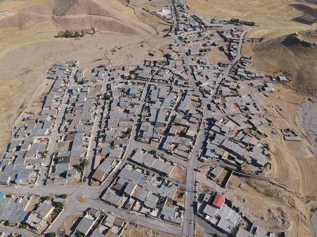 پشت قلعه آبدانان؛ از جاذبههای تاریخی تا روستای دوستدار کتاب