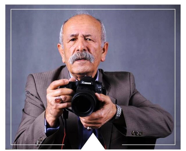 عکس از امیر رستمی دشواریهای عکاسی خبری در میان انبوه موبایل به دستان!