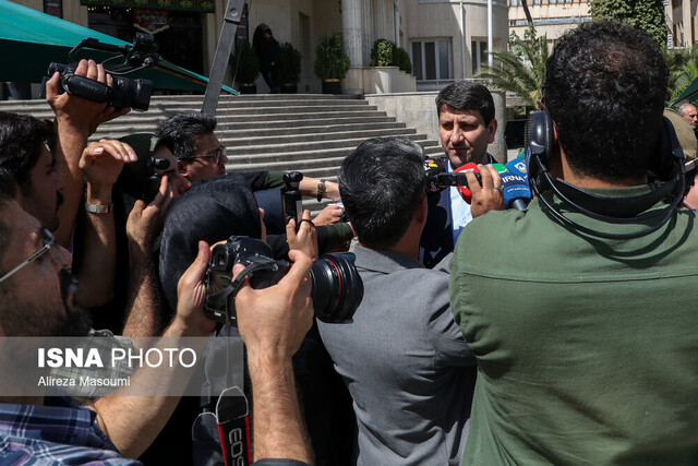 وزیر ارتباطات: با افزایش نامتعارف قیمت تعرفه‌های اینترنتی مخالفیم
