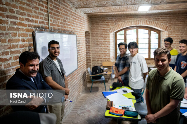 الگو سازی آموزشهای نوین و دیجیتال برای دانش آموزان محروم روستایی