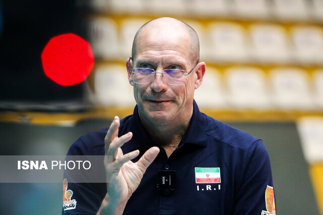 پیاتزا نامزد اصلی هدایت تیم لهستانی