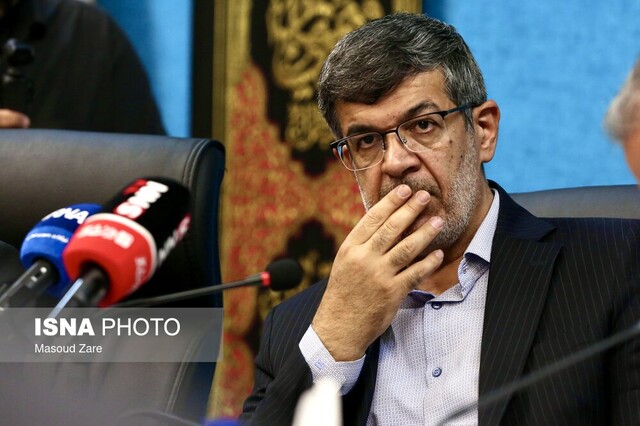 علت توقف طرح انتقال آب دریا به یزد مسائل زیست محیطی بود/درخواستهای نیروگاه خورشیدی در استان فراتر از ظرفیت زیرساختهاست