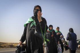 زائران پیاده حرم امام رضا علیه السلام _ جاده نیشابور