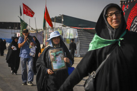 زائران پیاده حرم امام رضا علیه السلام _ جاده نیشابور