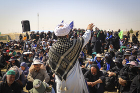 زائران پیاده حرم امام رضا علیه السلام _ جاده نیشابور