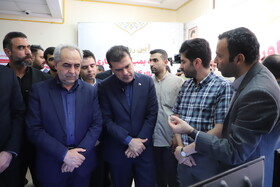 حسین افشین معاون علمی، فناوری و اقتصاد دانش بنیان و بهرام سرمست، استاندار آذربایجان شرقی در افتتاح اولین مرکز نوآوری هوش مصنوعی و اینترنت اشیا شمالغرب - تبریز