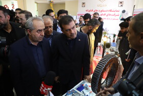 حسین افشین معاون علمی، فناوری و اقتصاد دانش بنیان و بهرام سرمست، استاندار آذربایجان شرقی در افتتاح اولین مرکز نوآوری هوش مصنوعی و اینترنت اشیا شمالغرب - تبریز