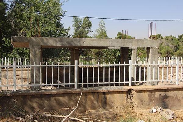 تعرض به گورستان هزار سالۀ شیراز