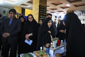 نشست با بانوان فرهیخته استان کرمان با حضورزهرا بهروزآذر،معاون رئیسجمهور در امور زنان و خانواده