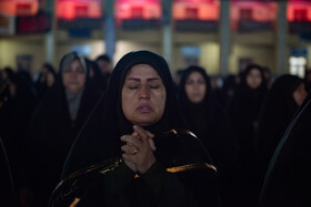 لاله گردانی در شاهچراغ در سوگ امام رضا (ع)