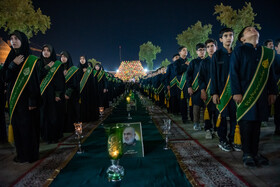 لاله گردانی در شاهچراغ در سوگ امام رضا (ع)