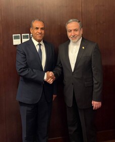 گزارش عراقچی به وزیر خارجه مصر در مورد آخرین وضعیت مذاکرات هسته‌ای با تروئیکای اروپایی