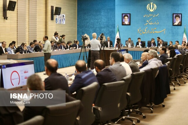 تغییر ریل توسعه استان با سند یزد پایدار/صنایع موجود را با تمام قوا حفظ می‌کنیم