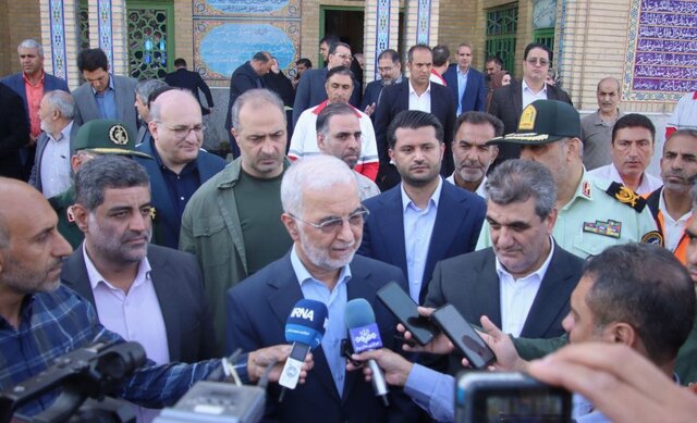 بهره‌برداری از ۴۰۰۰ میلیارد تومان پروژه در سمنان/ تکذیب خبر تغییر برخی استانداران