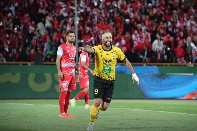 تغییر در خط دفاع پرسپولیس/ بازگشت نیازمند و شکاری به اصفهان تغییر در خط دفاع پرسپولیس/ بازگشت نیازمند و شکاری به اصفهان