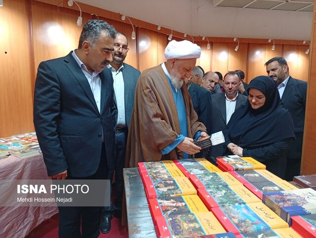 پل ارتباطی روستای هودول و آسفالت گرم شیخعلیمحله آستارا افتتاح شد