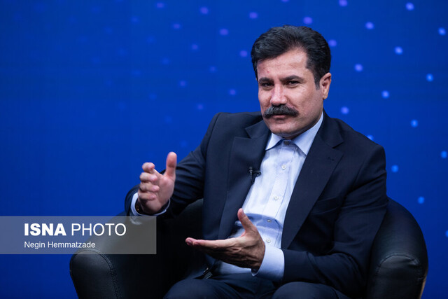 حسین‌زاده خبر داد: برنامه ویژه دولت برای ارتقای شاخص‌های توسعه و اشتغال پایدار در آذربایجان غربی