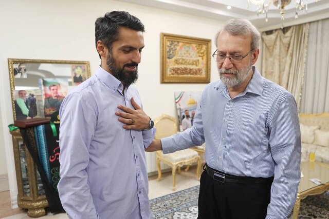 دیدار لاریجانی با خانواده‌ شهید سردار مهدی ربانی
