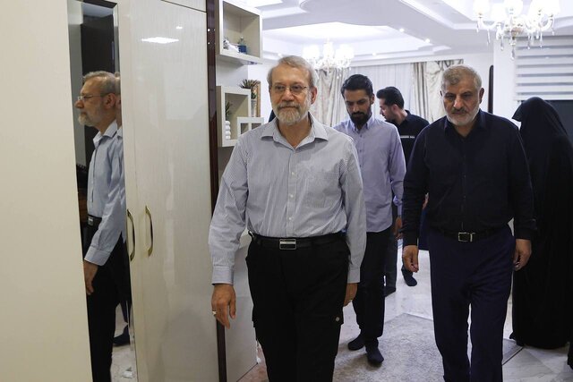 دیدار لاریجانی با خانواده‌ شهید سردار مهدی ربانی