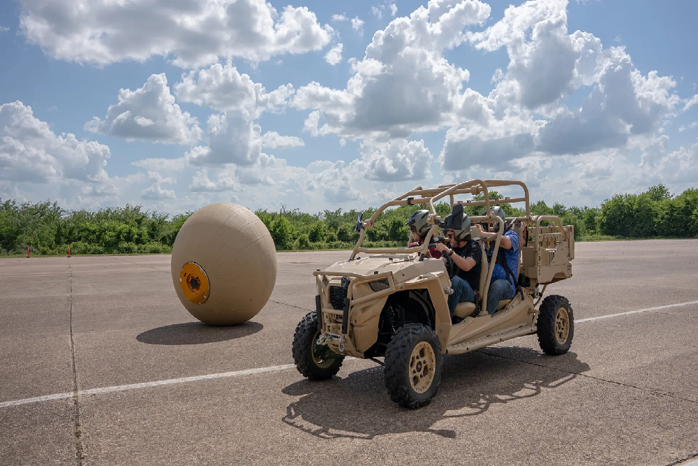 کاوشگری کروی که روی سطح ماه و مریخ گیر نمیکند